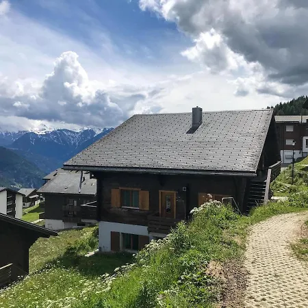 With Mountain View Апартаменты