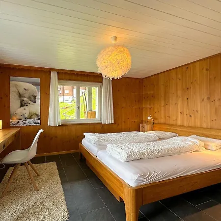 With Mountain View Διαμέρισμα *