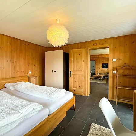 With Mountain View Διαμέρισμα